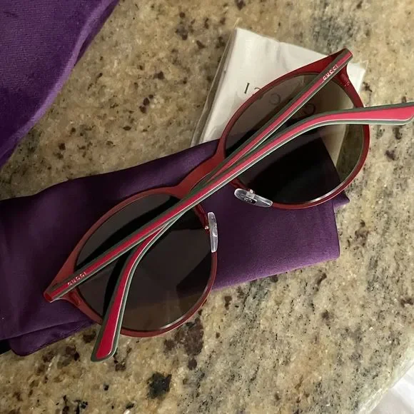 HP❤️‍🔥 New Gucci sunglasses ❤️ - Picture 4 of 10